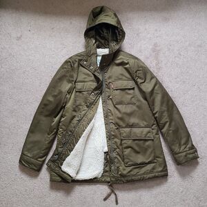 Levi's Parka Faux Fur Lining Olive Green Coat Jacket Full Zip Soft Shell Size M